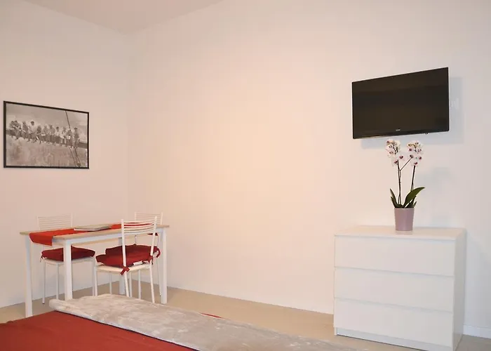 Nonna Dina Florencia